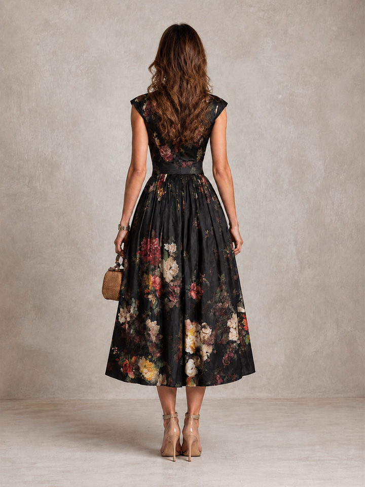 Mia | Keyhole Pleated